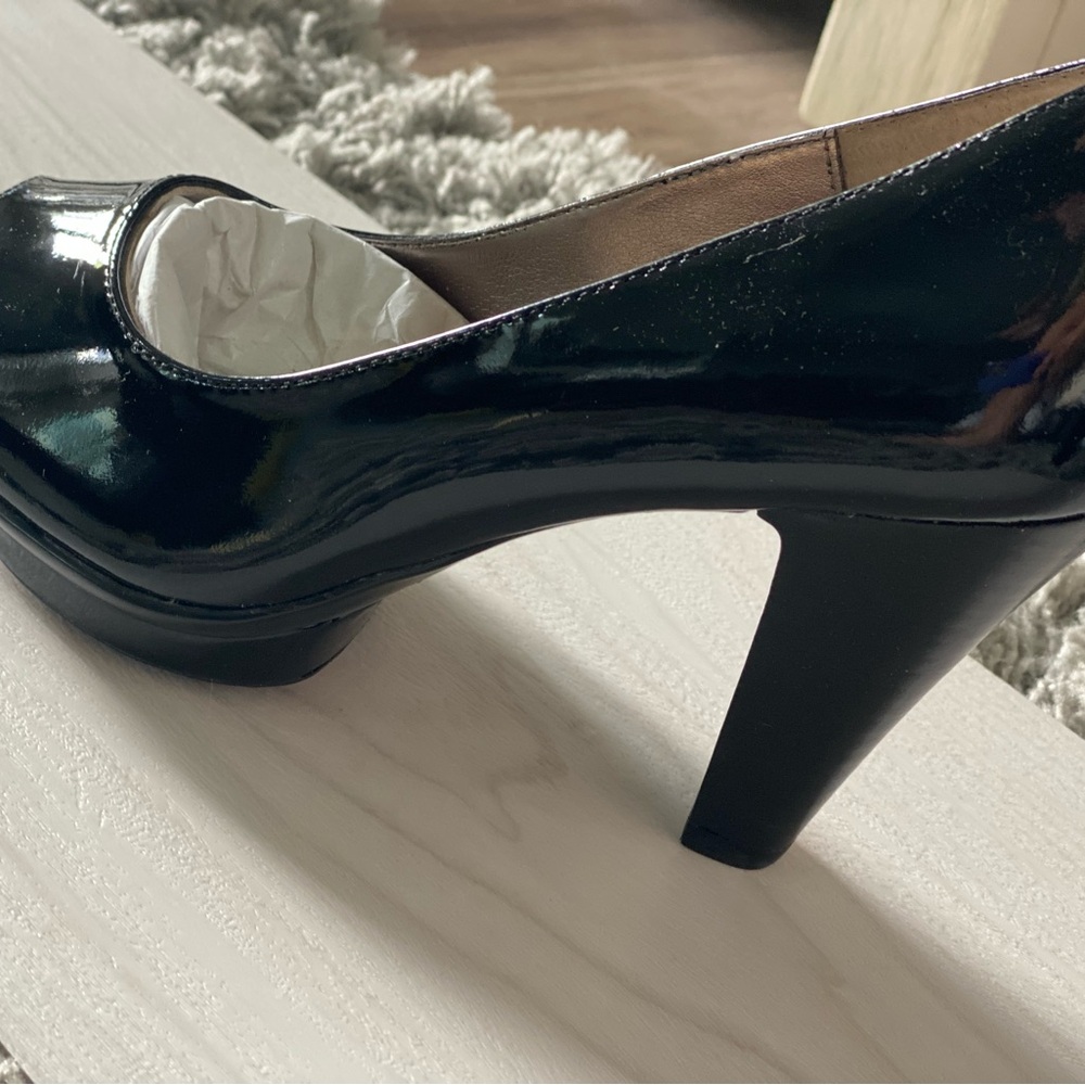 Sofft Shiny Black Heels